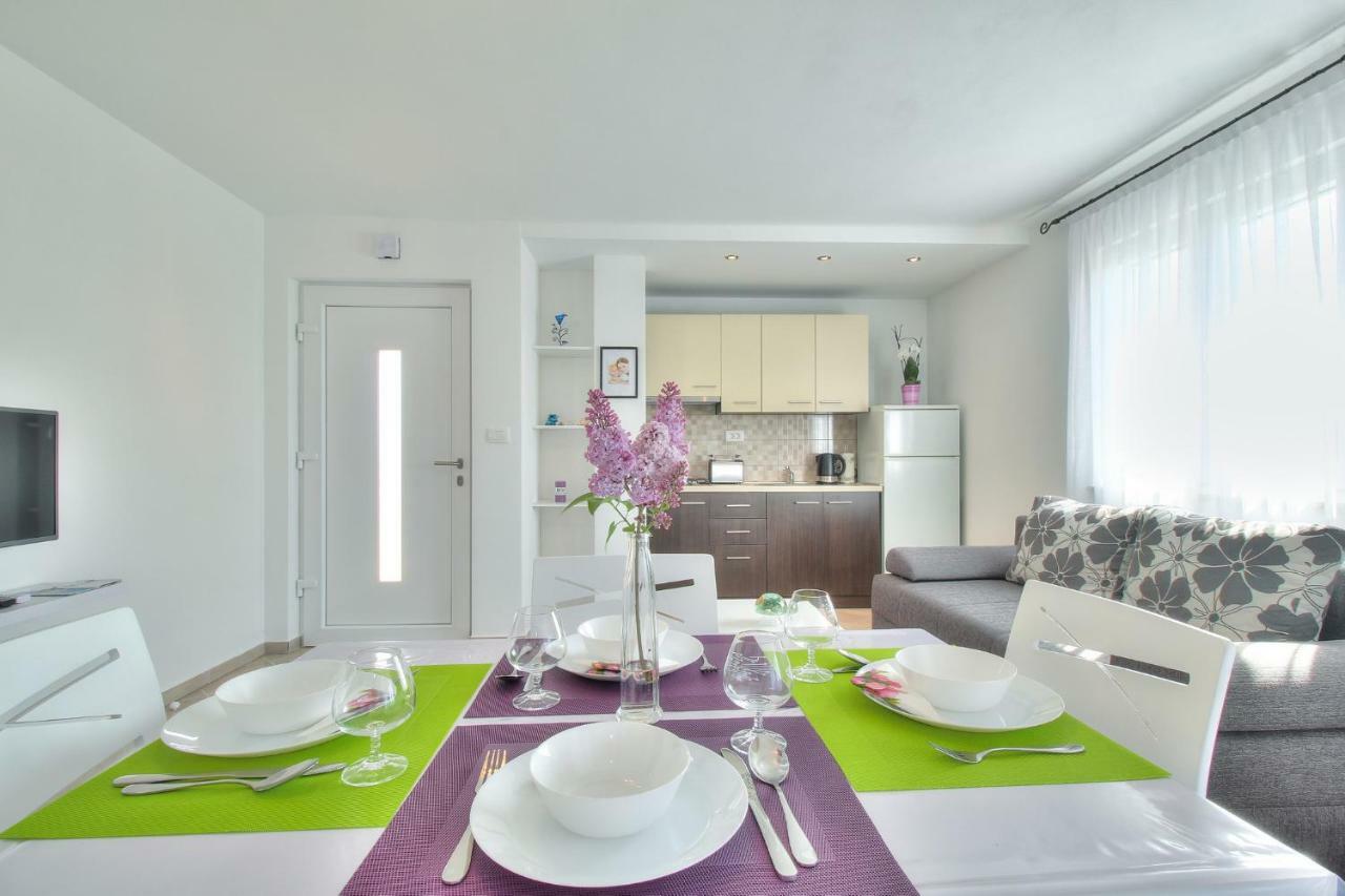 אומאג Apartments Antunovic מראה חיצוני תמונה