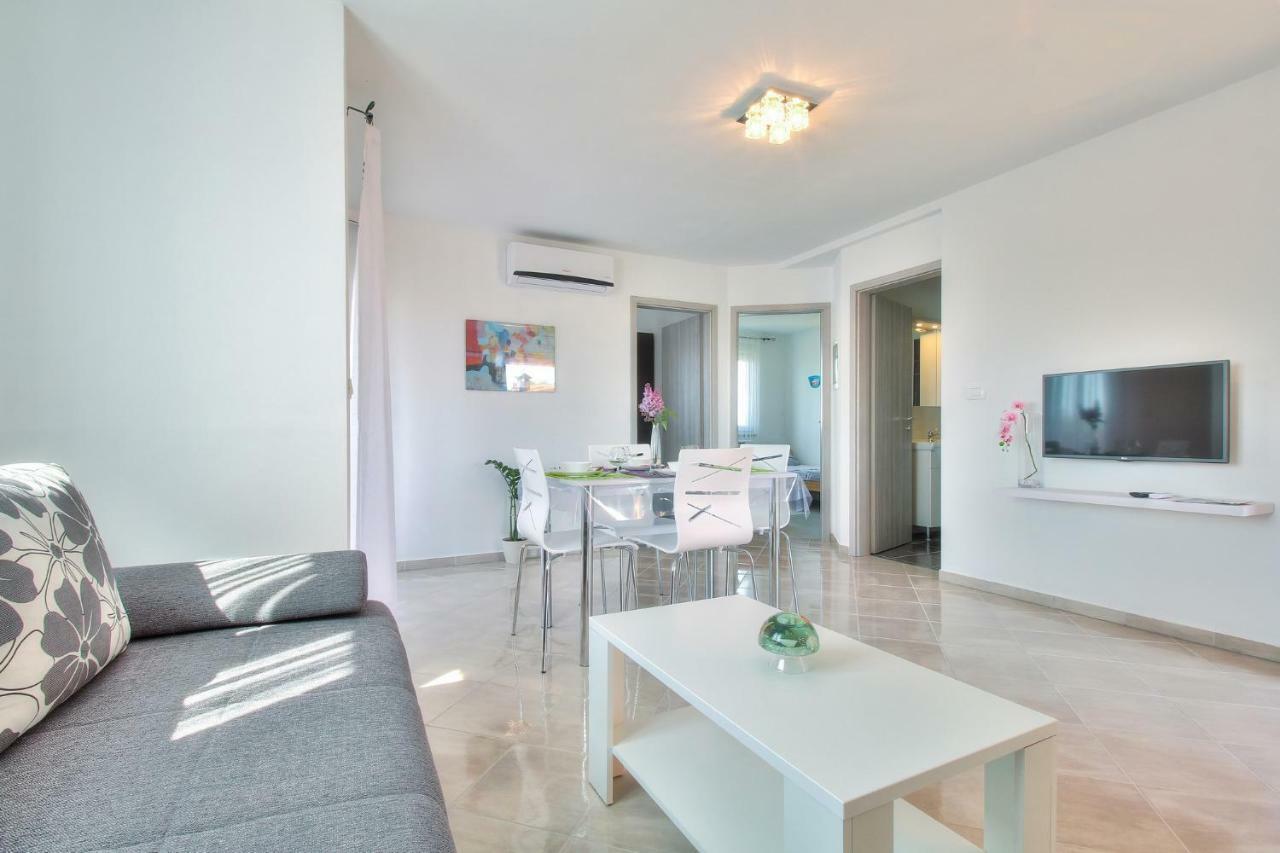 אומאג Apartments Antunovic מראה חיצוני תמונה