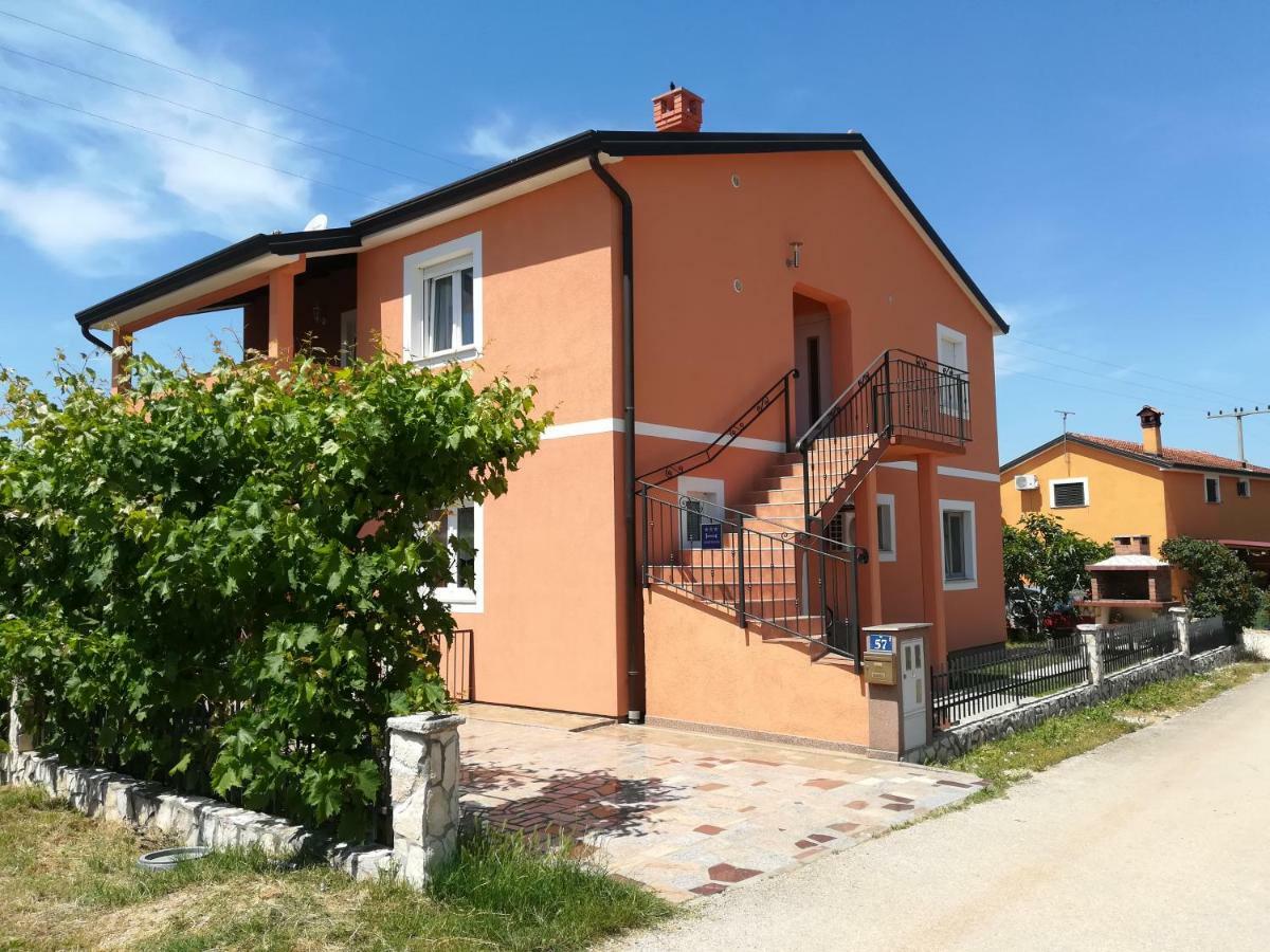 אומאג Apartments Antunovic מראה חיצוני תמונה